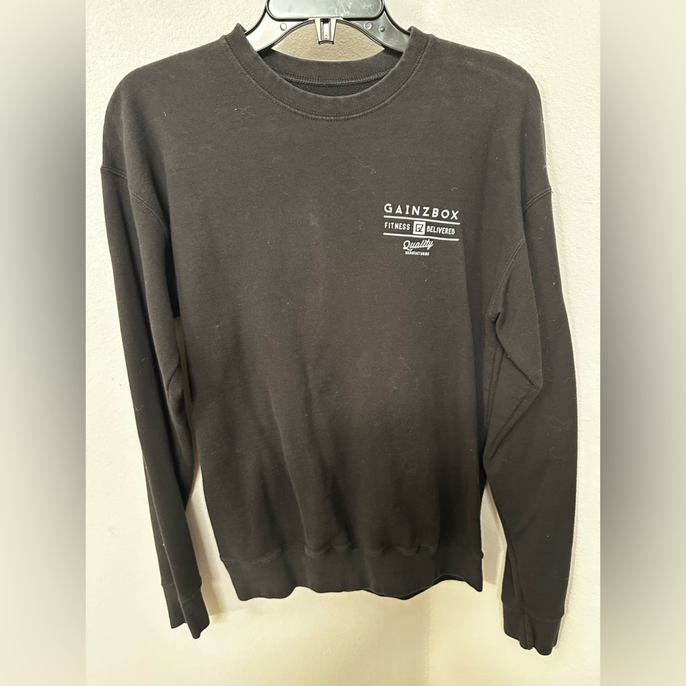 Black Sweatshirt. Gainzbox brand. Size S.